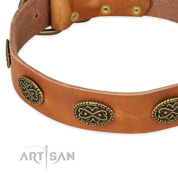 Easy to adjust full grain leather collar for your stylish four-legged friend