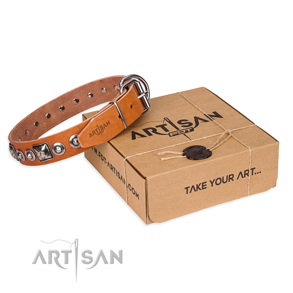 Full grain leather dog collar made of high quality material with reliable D-ring
